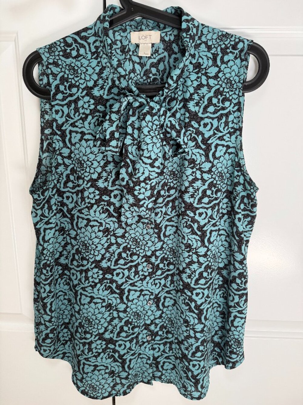 Loft Sleeveless Bowed Top